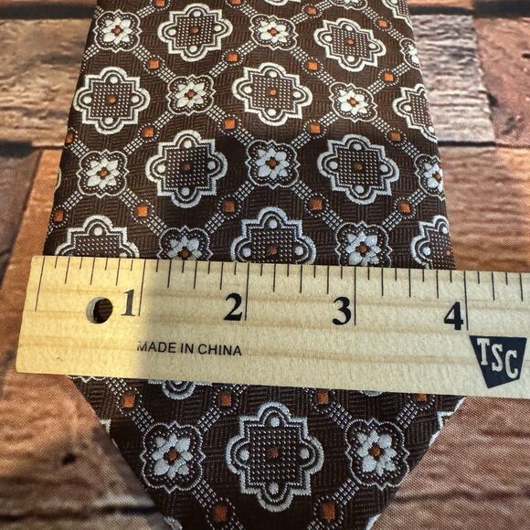 Vintage Johnny Carson Tie Brown Geometric Medallion Pattern Poly Men's Classic - Picture 5 of 5